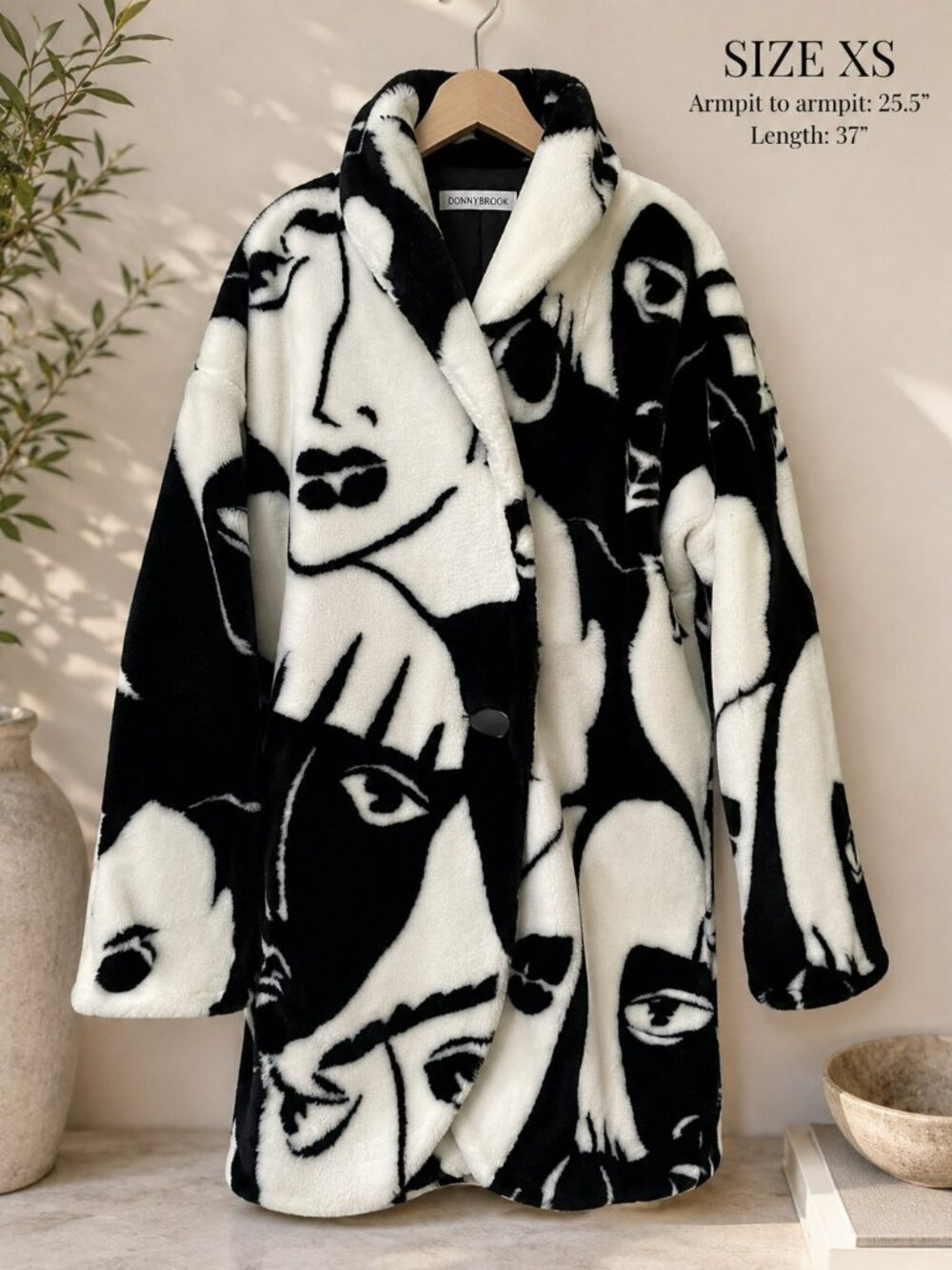 Donny Brook Picasso Face Faux Fur Coat XS/S Black White Abstract Art 80s Rhianna
